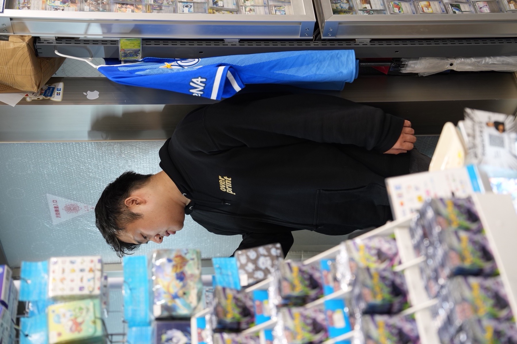 店内の商品棚
